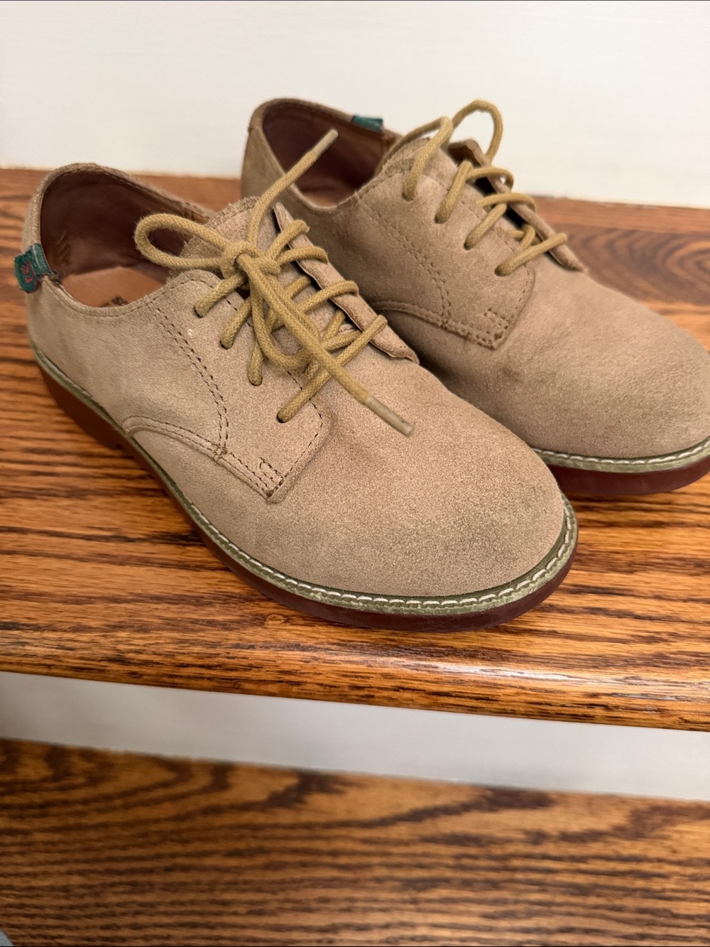 Girls Buck Shoes in Taupe